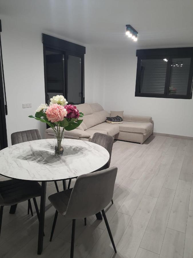 Modern & Sunny Apartment Near Valencia Paiporta Kültér fotó